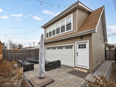 Tiny photo for 1038 Hayes Avenue, Oak Park, IL 60302 (MLS # 12592999)