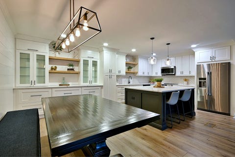 Tiny photo for 1 Oak Brook Club Drive #A309, Oak Brook, IL 60523 (MLS # 12716991)