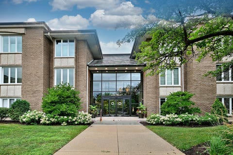 Tiny photo for 1 Oak Brook Club Drive #A309, Oak Brook, IL 60523 (MLS # 12716991)