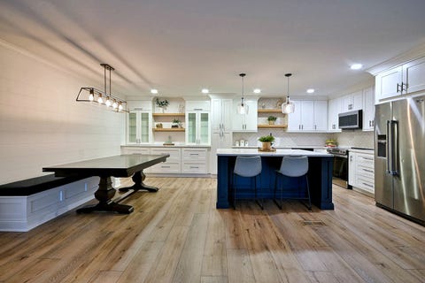 Tiny photo for 1 Oak Brook Club Drive #A309, Oak Brook, IL 60523 (MLS # 12716991)