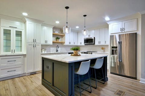 Tiny photo for 1 Oak Brook Club Drive #A309, Oak Brook, IL 60523 (MLS # 12716991)