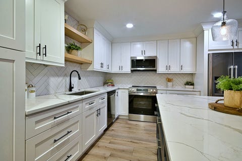 Tiny photo for 1 Oak Brook Club Drive #A309, Oak Brook, IL 60523 (MLS # 12716991)