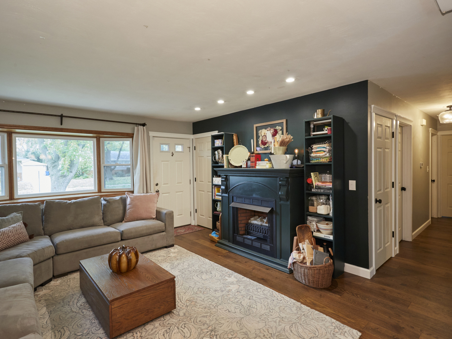 782 Redwood Drive