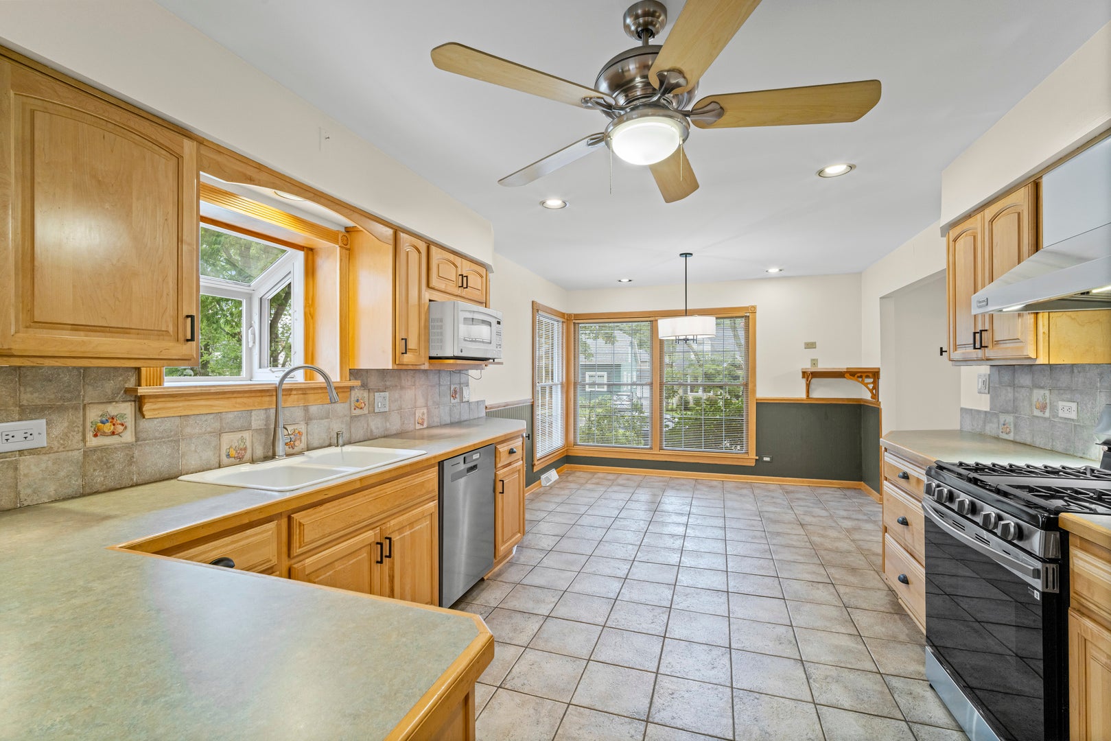 421 N Elm Street