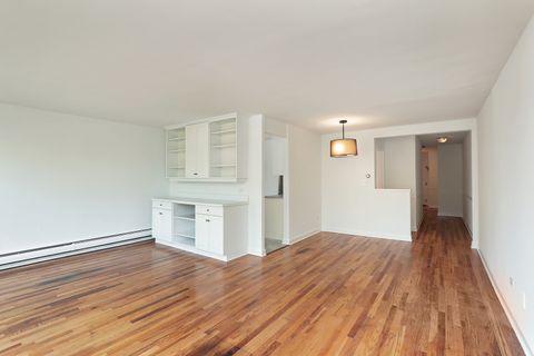 Tiny photo for 2730 Central Street #3A, Evanston, IL 60201 (MLS # 12448238)
