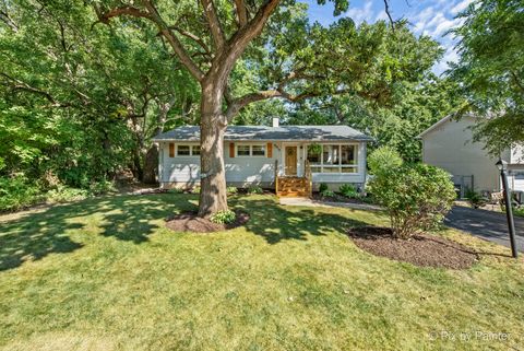 Tiny photo for 2018 W Oakleaf Drive, McHenry, IL 60051 (MLS # 12469561)