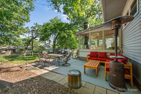 Tiny photo for 2018 W Oakleaf Drive, McHenry, IL 60051 (MLS # 12469561)