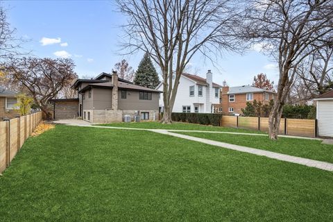 Tiny photo for 1108 S Maple Avenue, Oak Park, IL 60304 (MLS # 12521380)