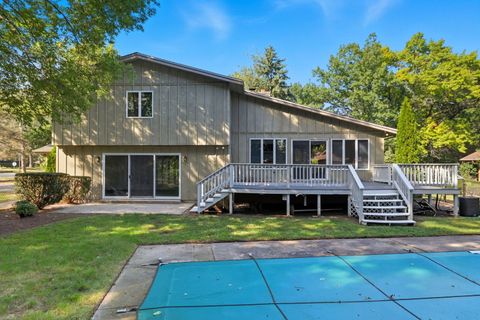 Tiny photo for 521 Deerpath Drive, Winthrop Harbor, IL 60096 (MLS # 12476819)