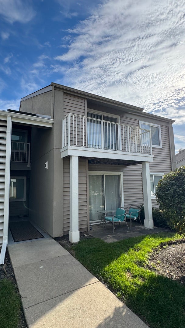 42 N Park Avenue 8