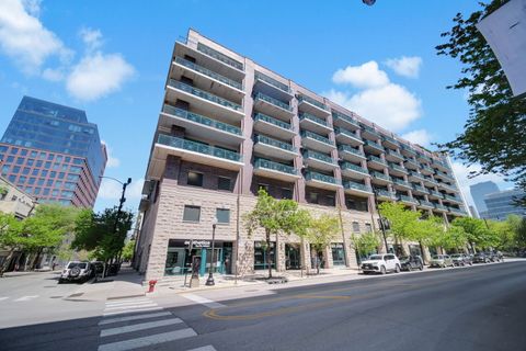 Photo of 920 W MADISON Street #B4, Chicago, IL 60607 (MLS # 12629463)
