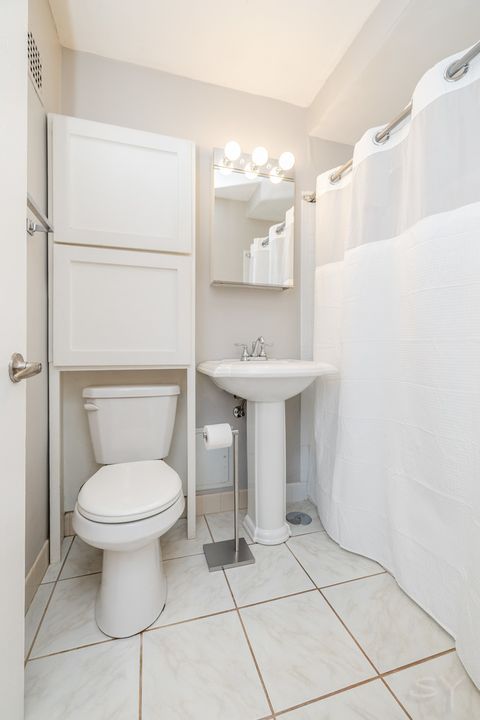 Tiny photo for 3420 N Lake Shore Drive #14LM, Chicago, IL 60657 (MLS # 12525848)