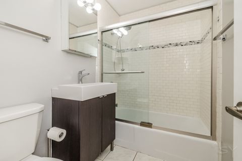 Tiny photo for 3420 N Lake Shore Drive #14LM, Chicago, IL 60657 (MLS # 12525848)