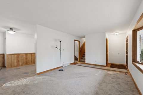 Tiny photo for 4507 E Wonder Lake Road, Wonder Lake, IL 60097 (MLS # 12521490)