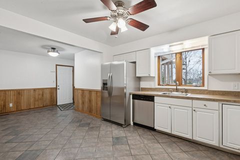 Tiny photo for 4507 E Wonder Lake Road, Wonder Lake, IL 60097 (MLS # 12521490)