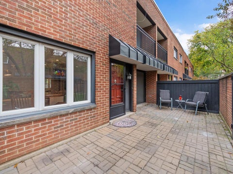 Tiny photo for 325 N OAK PARK Avenue #E, Oak Park, IL 60302 (MLS # 12783290)