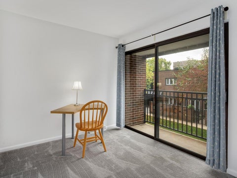 Tiny photo for 325 N OAK PARK Avenue #E, Oak Park, IL 60302 (MLS # 12783290)