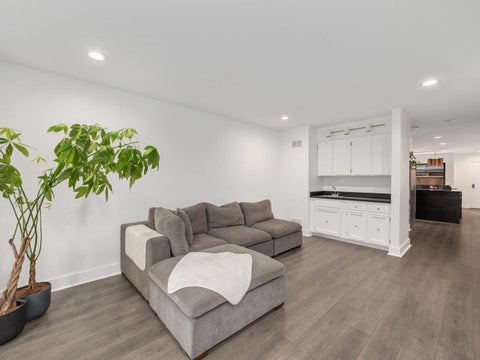 Tiny photo for 325 N OAK PARK Avenue #E, Oak Park, IL 60302 (MLS # 12783290)