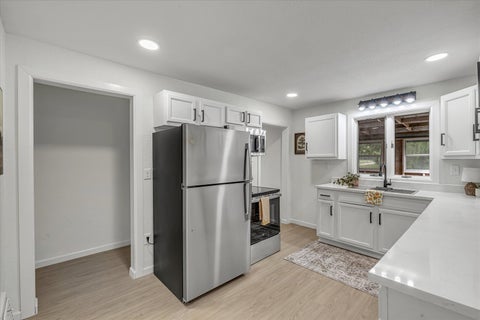 Tiny photo for 1219 Devils Glen Road, Bettendorf, IA 52722 (MLS # 12757477)