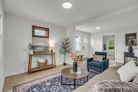 Tiny photo for 1219 Devils Glen Road, Bettendorf, IA 52722 (MLS # 12757477)