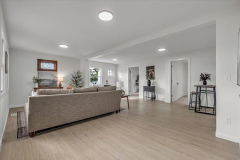 Tiny photo for 1219 Devils Glen Road, Bettendorf, IA 52722 (MLS # 12757477)