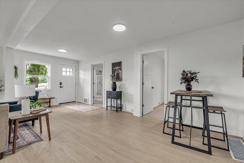 Tiny photo for 1219 Devils Glen Road, Bettendorf, IA 52722 (MLS # 12757477)