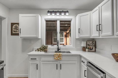 Tiny photo for 1219 Devils Glen Road, Bettendorf, IA 52722 (MLS # 12757477)