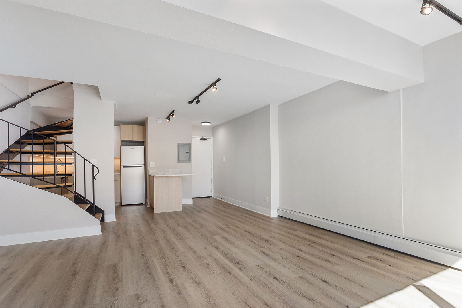 6166 N Sheridan Road 10F