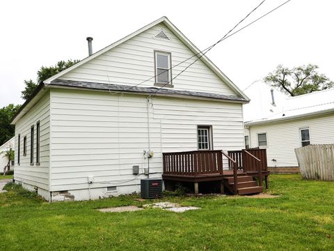 Tiny photo for 314 S Franklin Street, Salem, IL 62881 (MLS # 12634797)