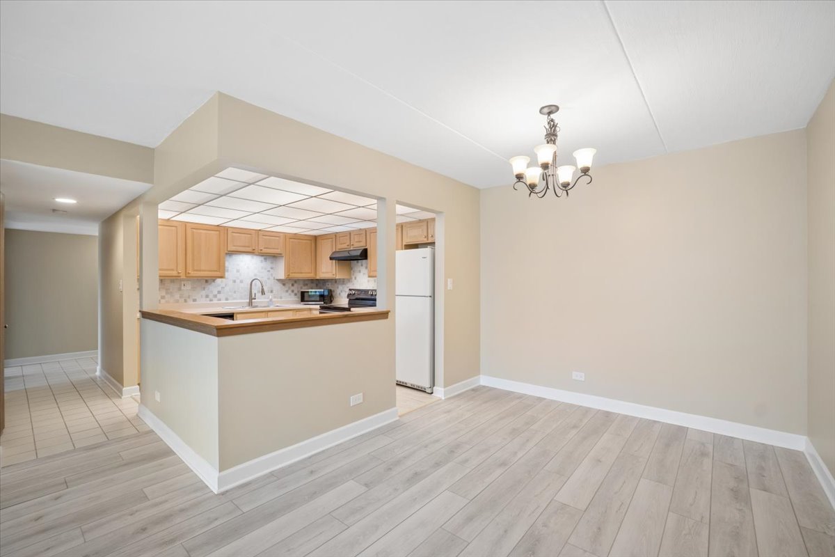 475 Plum Creek Drive 206