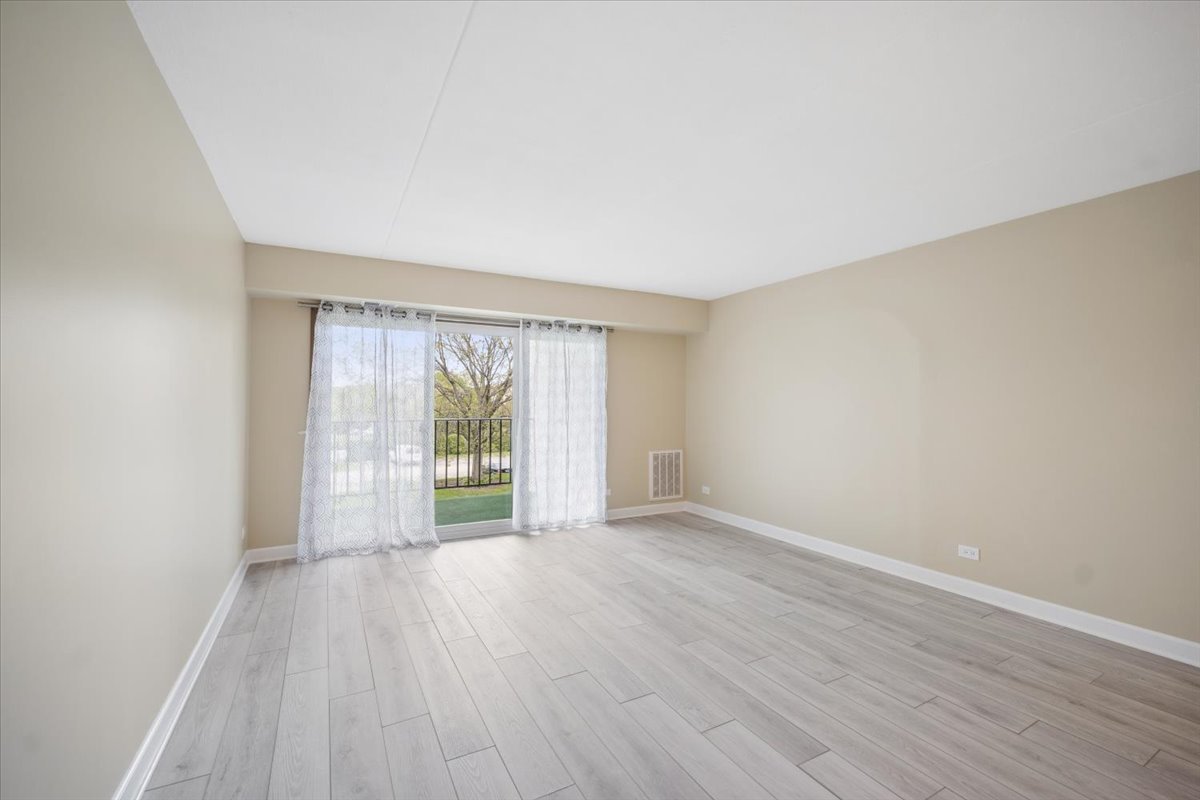 475 Plum Creek Drive 206