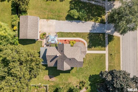 Tiny photo for 109 W 6th Street, Wilton, IA 52778 (MLS # QC4267338)