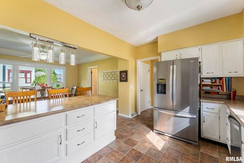 Tiny photo for 109 W 6th Street, Wilton, IA 52778 (MLS # QC4267338)