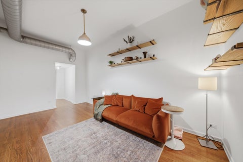 Tiny photo for 1048 W Foster Avenue #E, Chicago, IL 60640 (MLS # 12718080)