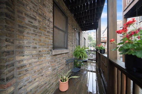 Tiny photo for 1048 W Foster Avenue #E, Chicago, IL 60640 (MLS # 12718080)