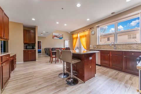 Tiny photo for 6085 Irene Drive, Hoffman Estates, IL 60192 (MLS # 12582343)