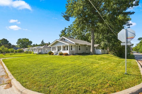Tiny photo for 3155 18th Avenue, Moline, IL 61265 (MLS # 12746691)