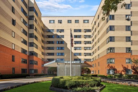 Photo of 5048 N Marine Drive #F3, Chicago, IL 60640 (MLS # 12562538)