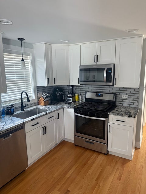 Tiny photo for 8003 Menard Avenue, Burbank, IL 60459 (MLS # 12680286)