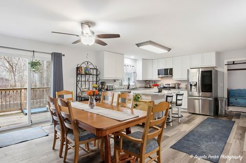 Tiny photo for 25423 W Highwoods Drive, Antioch, IL 60002 (MLS # 12585159)