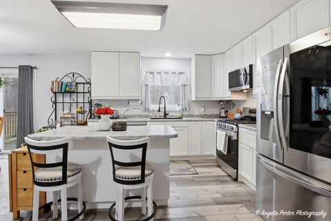 Tiny photo for 25423 W Highwoods Drive, Antioch, IL 60002 (MLS # 12585159)