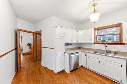 Tiny photo for 1010 S Ridgeland Avenue, Oak Park, IL 60304 (MLS # 12589843)