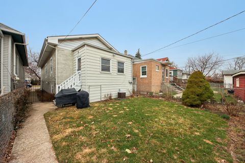 Tiny photo for 1010 S Ridgeland Avenue, Oak Park, IL 60304 (MLS # 12589843)
