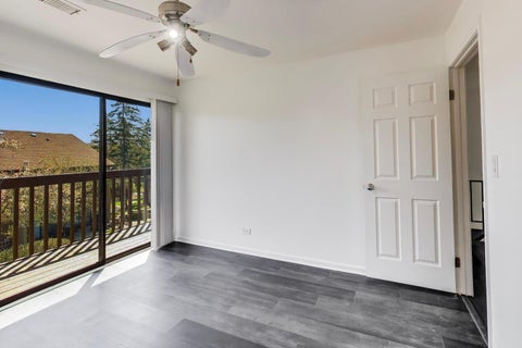Tiny photo for 22 Jamaica Colony #1, Fox Lake, IL 60020 (MLS # 12754350)