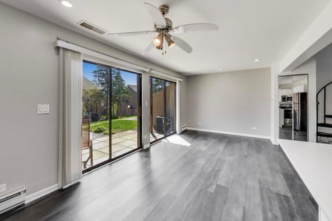 Tiny photo for 22 Jamaica Colony #1, Fox Lake, IL 60020 (MLS # 12754350)