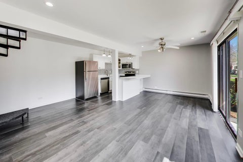 Tiny photo for 22 Jamaica Colony #1, Fox Lake, IL 60020 (MLS # 12754350)