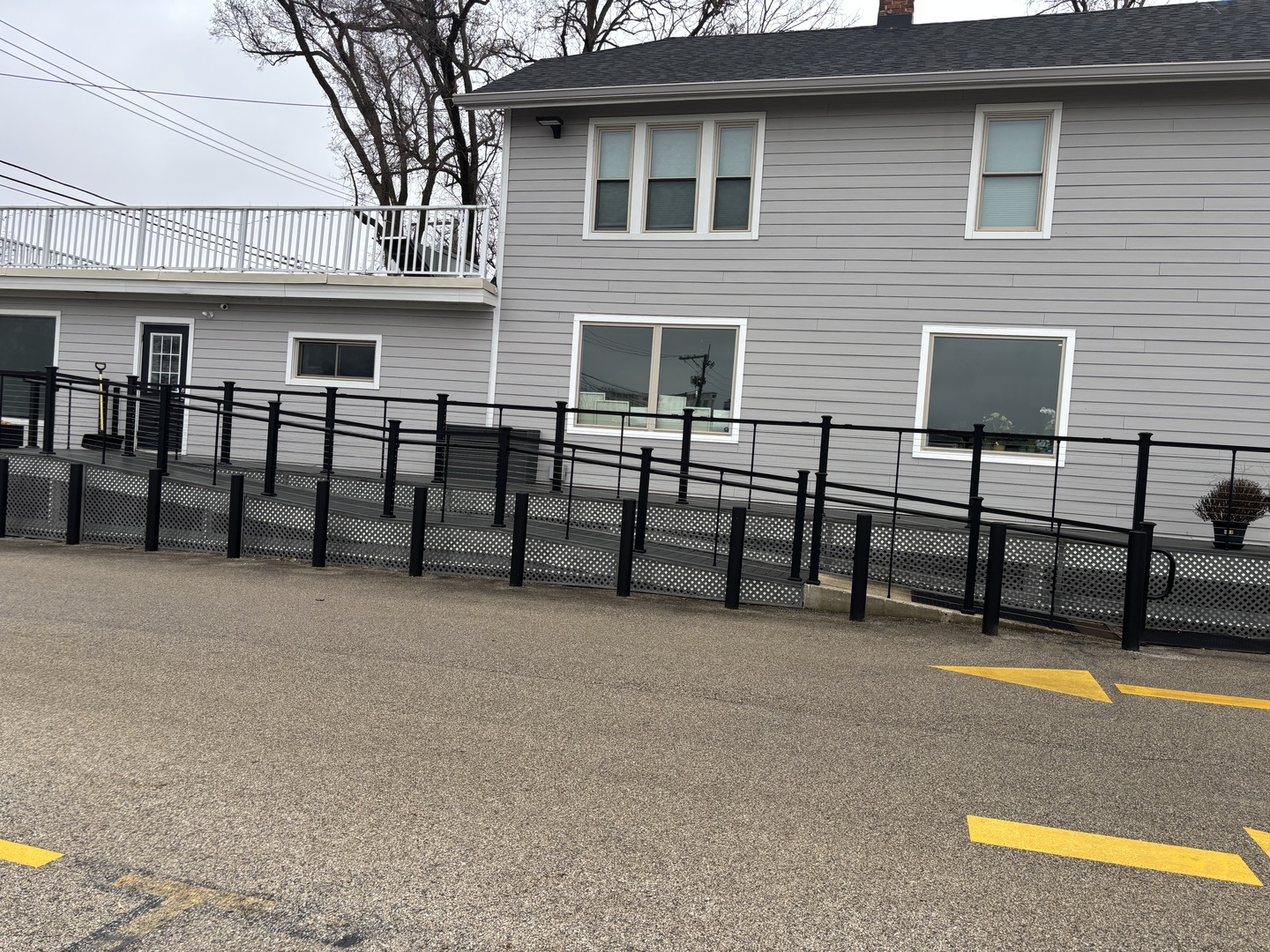 322 N Milwaukee Avenue