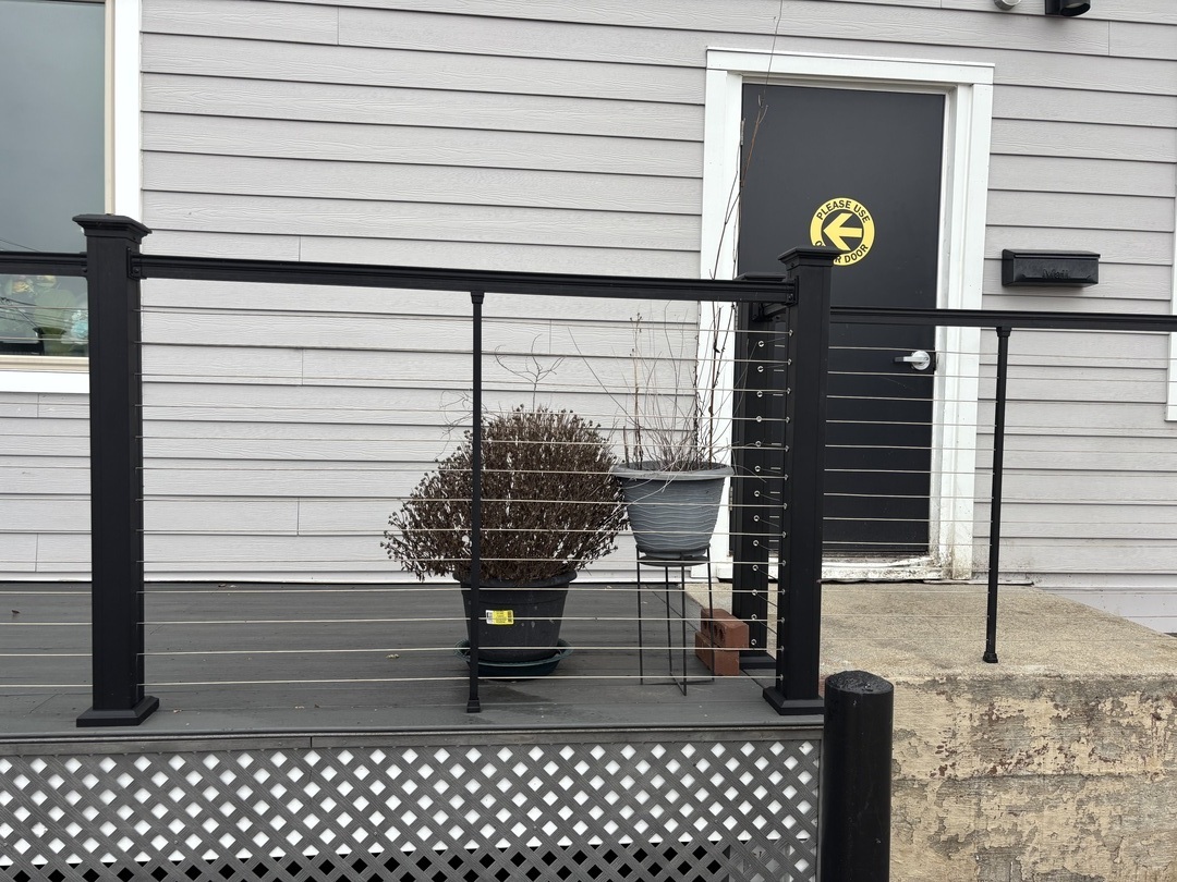 322 N Milwaukee Avenue