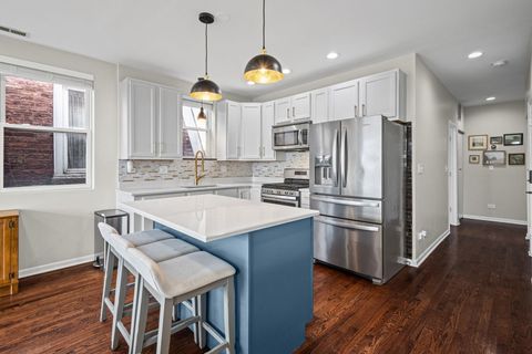 Tiny photo for 2305 N AUSTIN Avenue #3, Chicago, IL 60639 (MLS # 12566924)