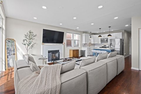 Tiny photo for 2305 N AUSTIN Avenue #3, Chicago, IL 60639 (MLS # 12566924)